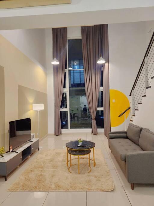 Kl Duplex Loft Midvalley Old Klang Road *